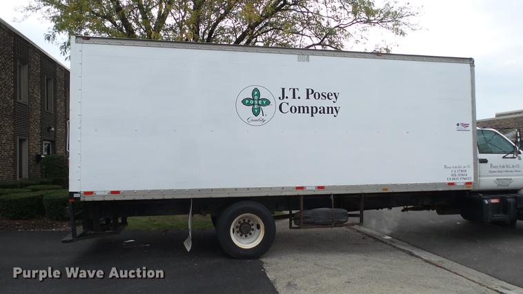 image for item DT9077 2001 GMC 6500 box truck