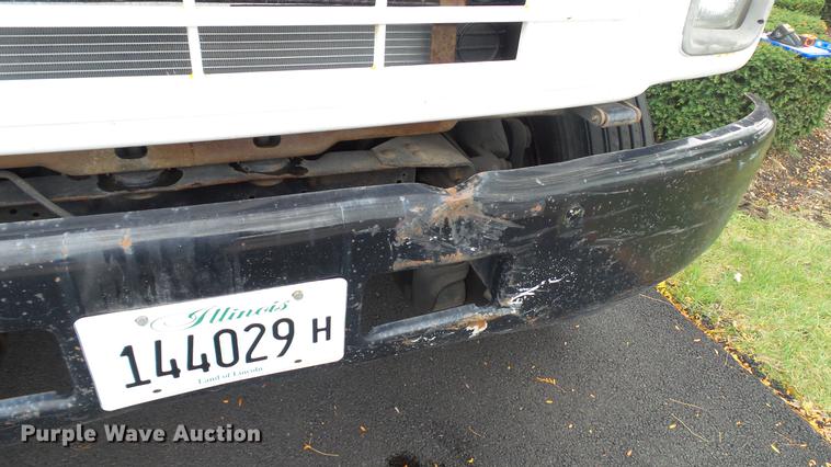 image for item DT9077 2001 GMC 6500 box truck