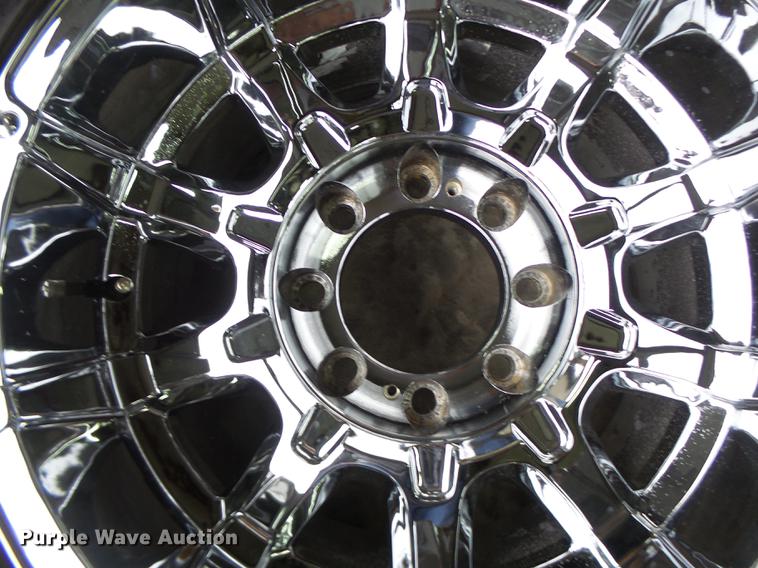 image for item DT9946 (4) Nitto Terra Grappler 325/60R18 tires and wheels