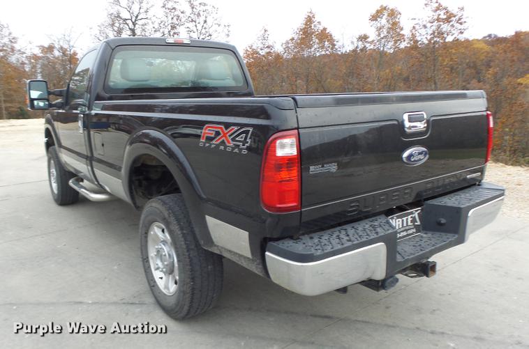 image for item DT9947 2013 Ford F250 Super Duty pickup truck