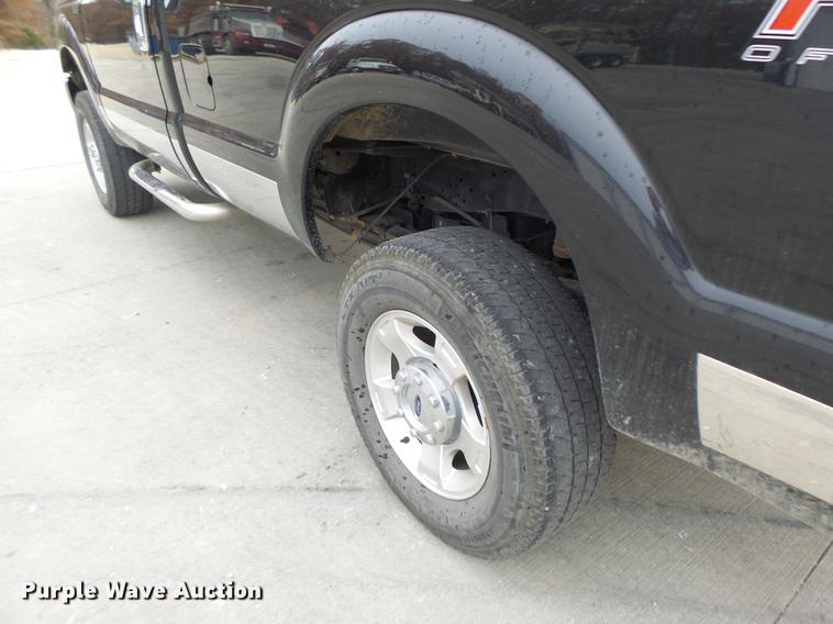 image for item DT9947 2013 Ford F250 Super Duty pickup truck