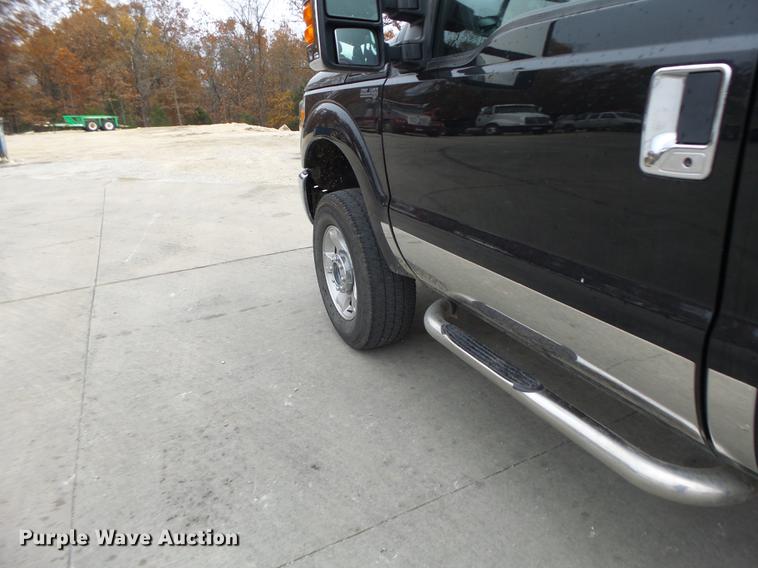 image for item DT9947 2013 Ford F250 Super Duty pickup truck