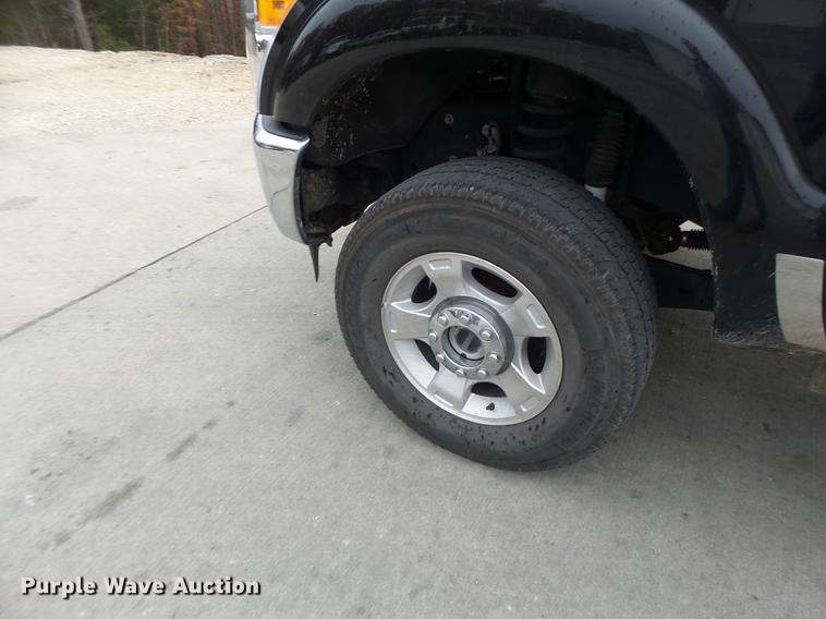 image for item DT9947 2013 Ford F250 Super Duty pickup truck