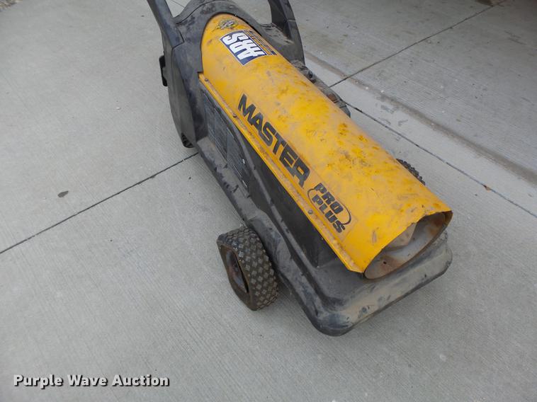 image for item DT9948 2006 Master 170T heater