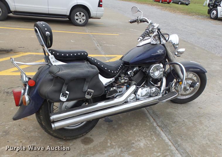 image for item DT9951 2002 Yamaha XVS650 motorcycle