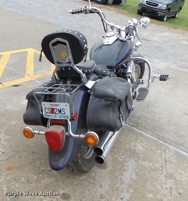 image for item DT9951 2002 Yamaha XVS650 motorcycle