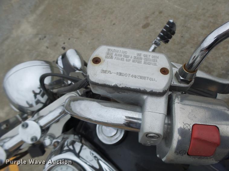 image for item DT9951 2002 Yamaha XVS650 motorcycle