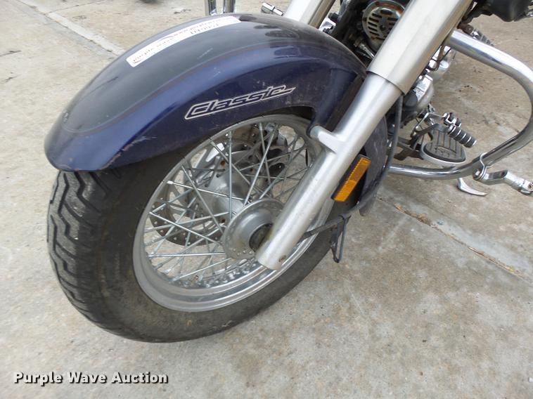 image for item DT9951 2002 Yamaha XVS650 motorcycle