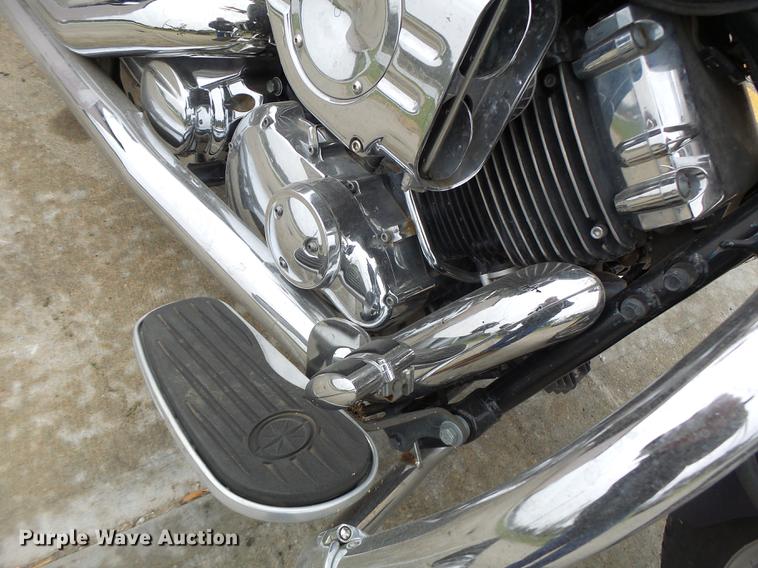 image for item DT9951 2002 Yamaha XVS650 motorcycle