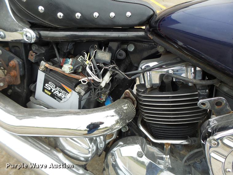 image for item DT9951 2002 Yamaha XVS650 motorcycle