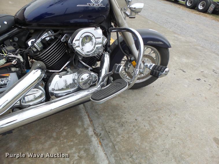 image for item DT9951 2002 Yamaha XVS650 motorcycle