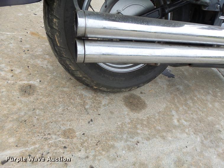 image for item DT9951 2002 Yamaha XVS650 motorcycle