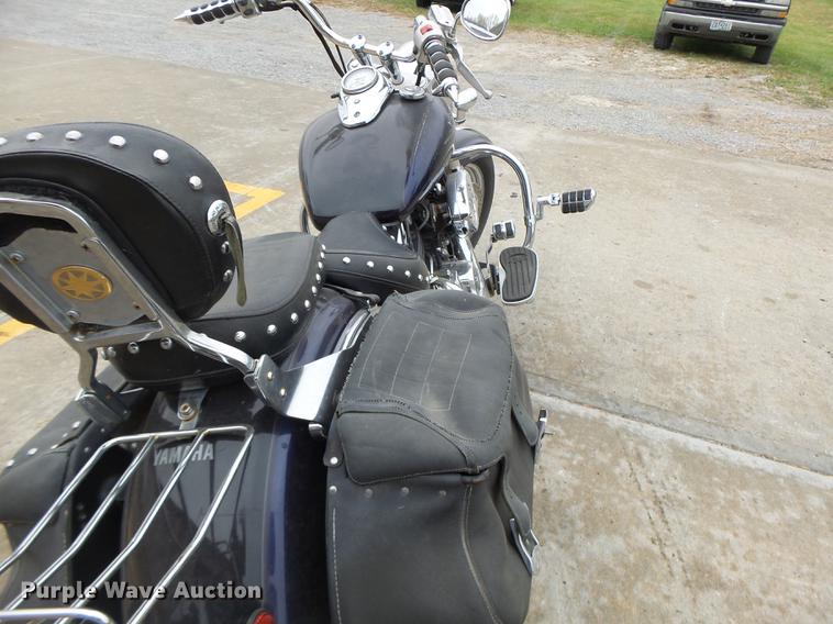 image for item DT9951 2002 Yamaha XVS650 motorcycle