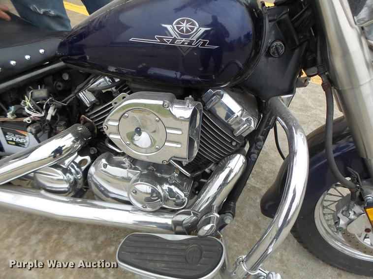 image for item DT9951 2002 Yamaha XVS650 motorcycle