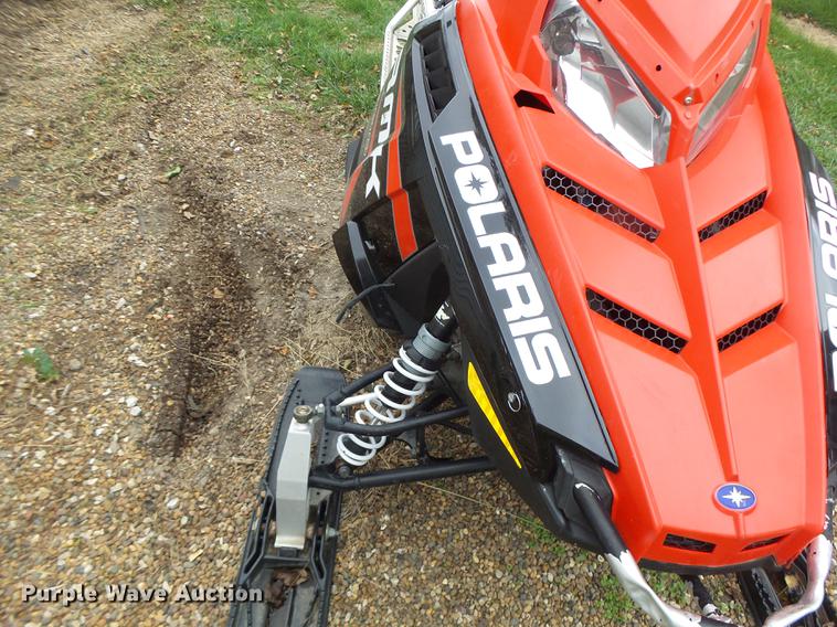 image for item DT9952 2010 Polaris RMK 800 snow mobile