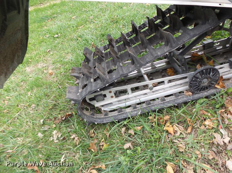 image for item DT9952 2010 Polaris RMK 800 snow mobile