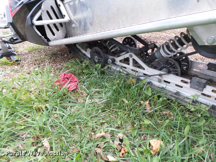 image for item DT9952 2010 Polaris RMK 800 snow mobile