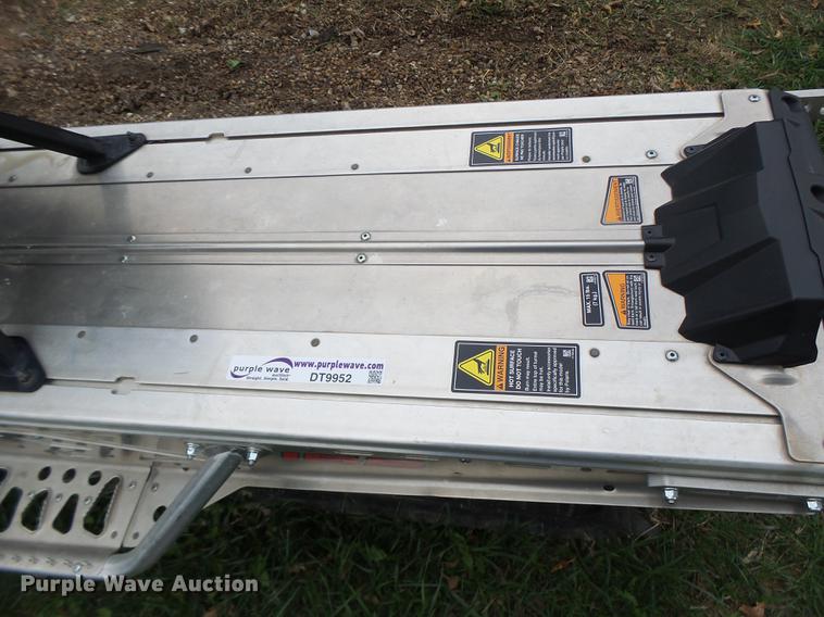 image for item DT9952 2010 Polaris RMK 800 snow mobile