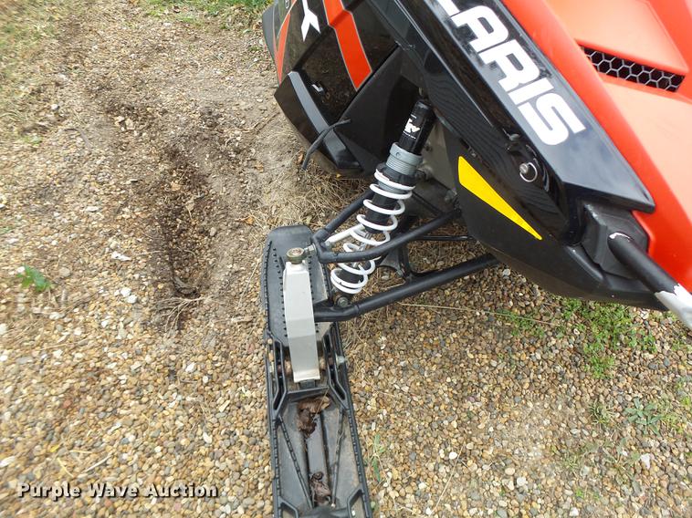 image for item DT9952 2010 Polaris RMK 800 snow mobile