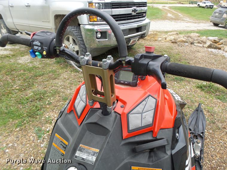 image for item DT9952 2010 Polaris RMK 800 snow mobile