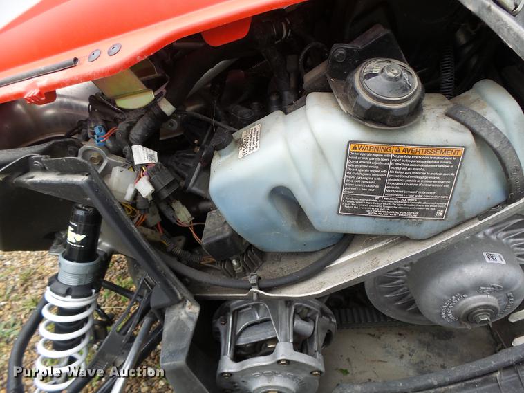 image for item DT9952 2010 Polaris RMK 800 snow mobile