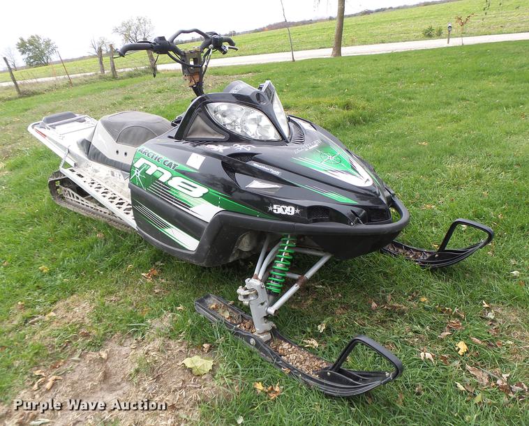 image for item DT9953 2009 Arctic Cat M8 snow mobile
