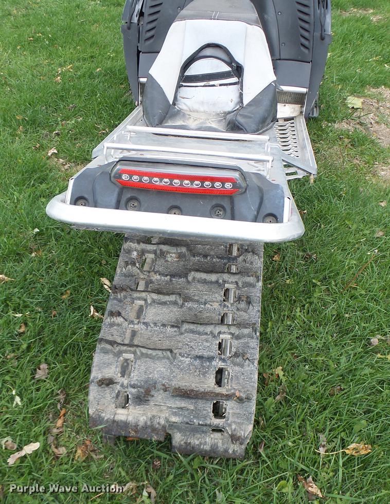 image for item DT9953 2009 Arctic Cat M8 snow mobile