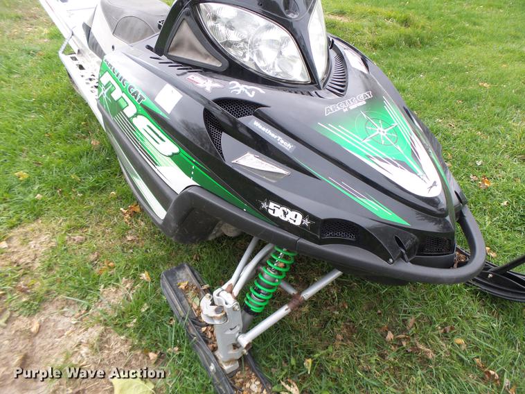 image for item DT9953 2009 Arctic Cat M8 snow mobile