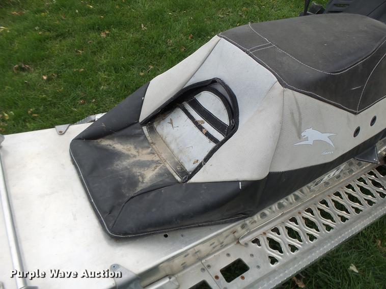 image for item DT9953 2009 Arctic Cat M8 snow mobile