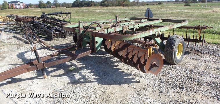 image for item DT9956 John Deere disk