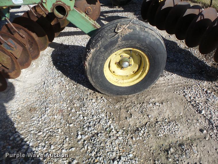 image for item DT9956 John Deere disk