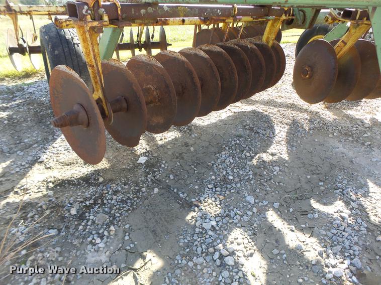image for item DT9956 John Deere disk