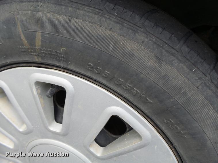 image for item DT9958 2004 Ford Crown Victoria Police Interceptor