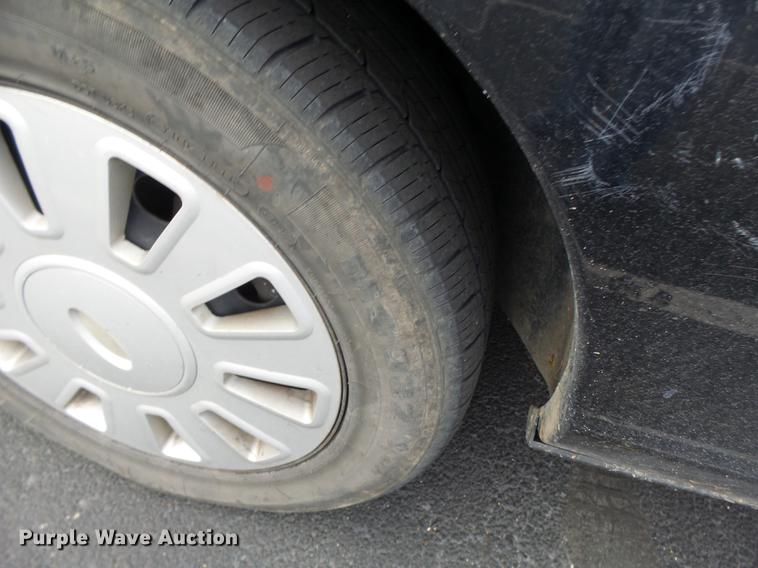 image for item DT9958 2004 Ford Crown Victoria Police Interceptor