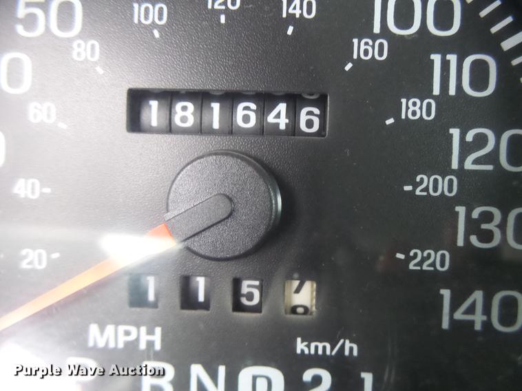 image for item DT9958 2004 Ford Crown Victoria Police Interceptor