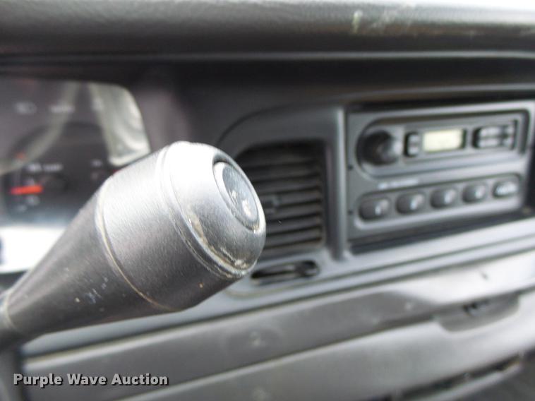 image for item DT9958 2004 Ford Crown Victoria Police Interceptor