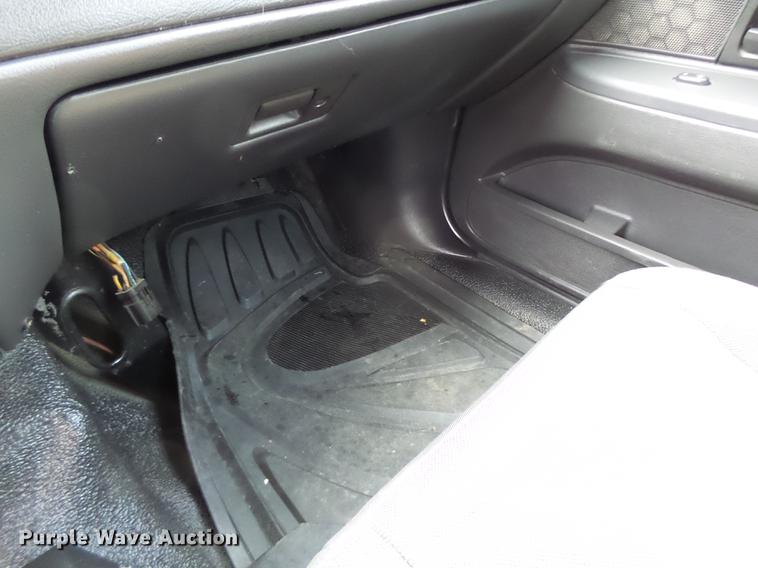 image for item DT9958 2004 Ford Crown Victoria Police Interceptor