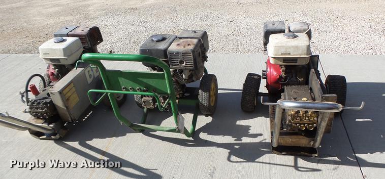 image for item DT9961 (3) pressure washers