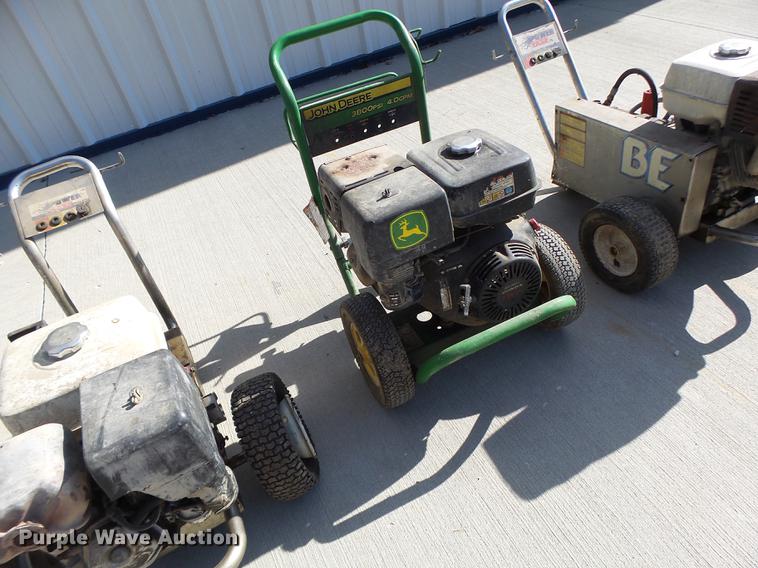 image for item DT9961 (3) pressure washers