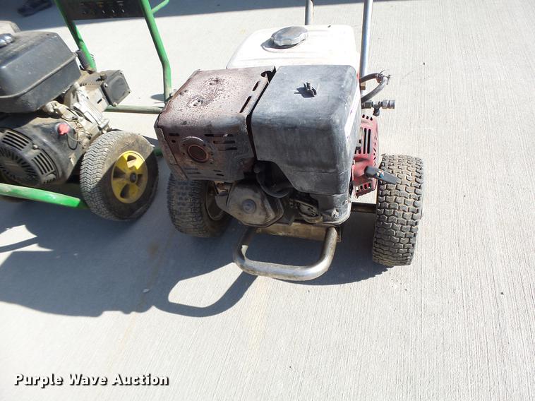 image for item DT9961 (3) pressure washers