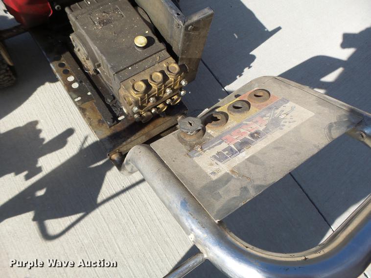 image for item DT9961 (3) pressure washers