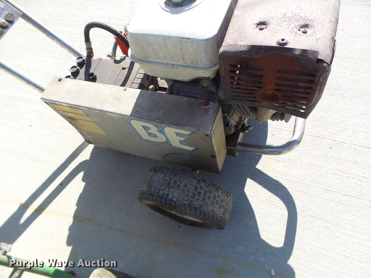 image for item DT9961 (3) pressure washers