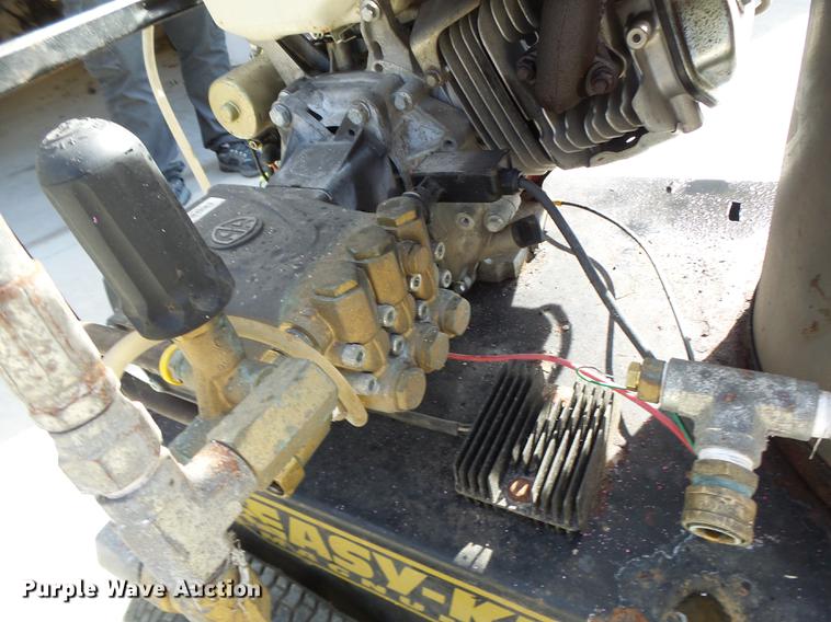 image for item DT9962 Easy Kleen pressure washer