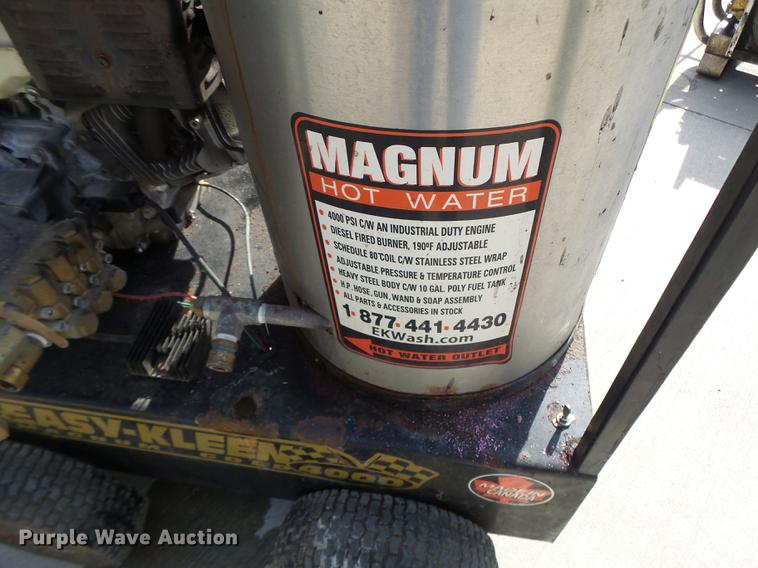 image for item DT9962 Easy Kleen pressure washer