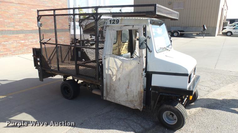 image for item DV9000 1989 Cushman utility vehicle