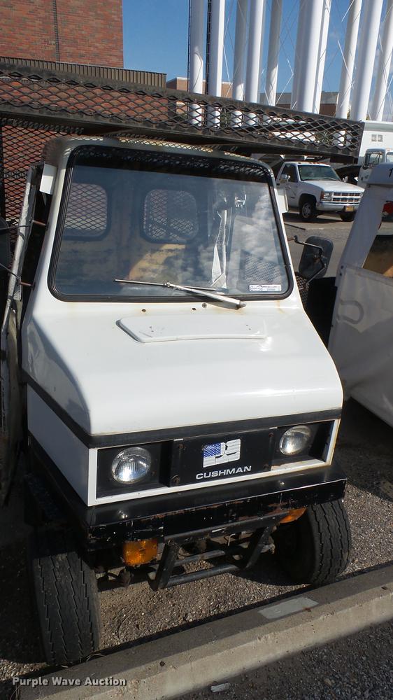image for item DV9000 1989 Cushman utility vehicle