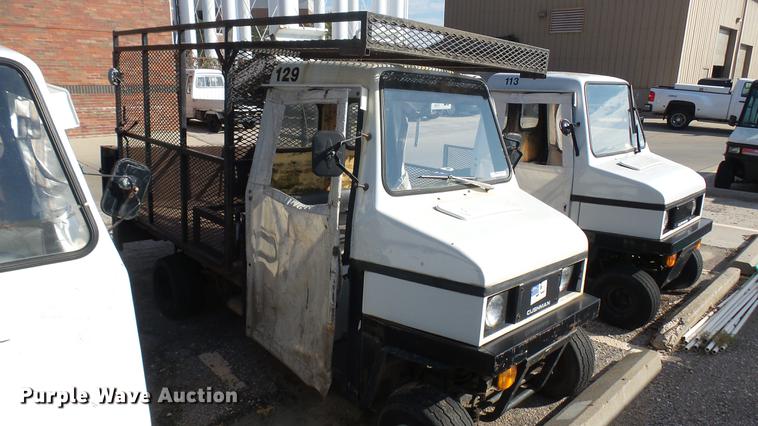 image for item DV9000 1989 Cushman utility vehicle
