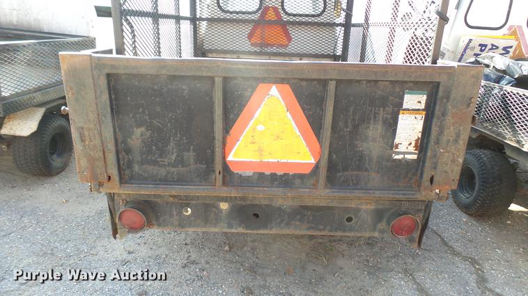 image for item DV9000 1989 Cushman utility vehicle