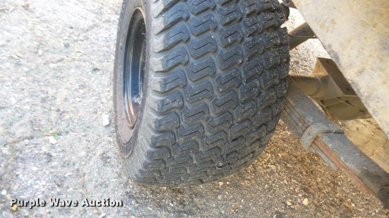 image for item DV9000 1989 Cushman utility vehicle