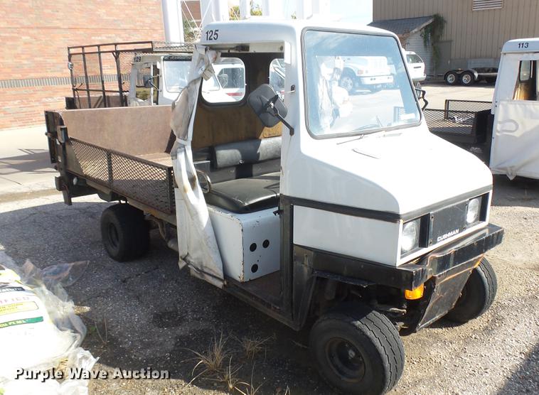 image for item DV9002 1989 Cushman utility vehicle